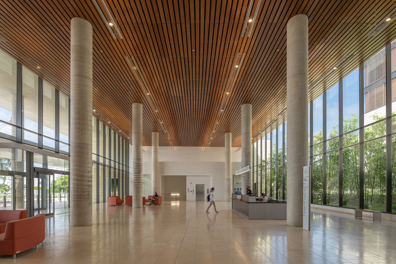 img-safdie-architects-hospital-serena-mar-08